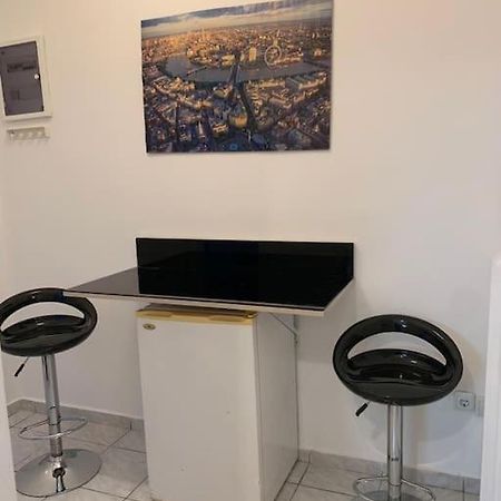 Athens Apartments For Rent Bagian luar foto